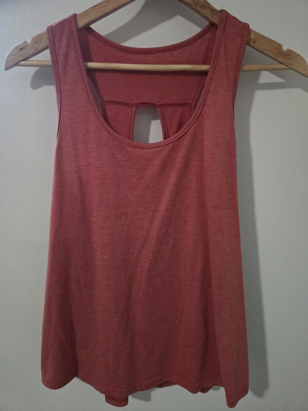 Women’s Red Scoop Neck Tank Top